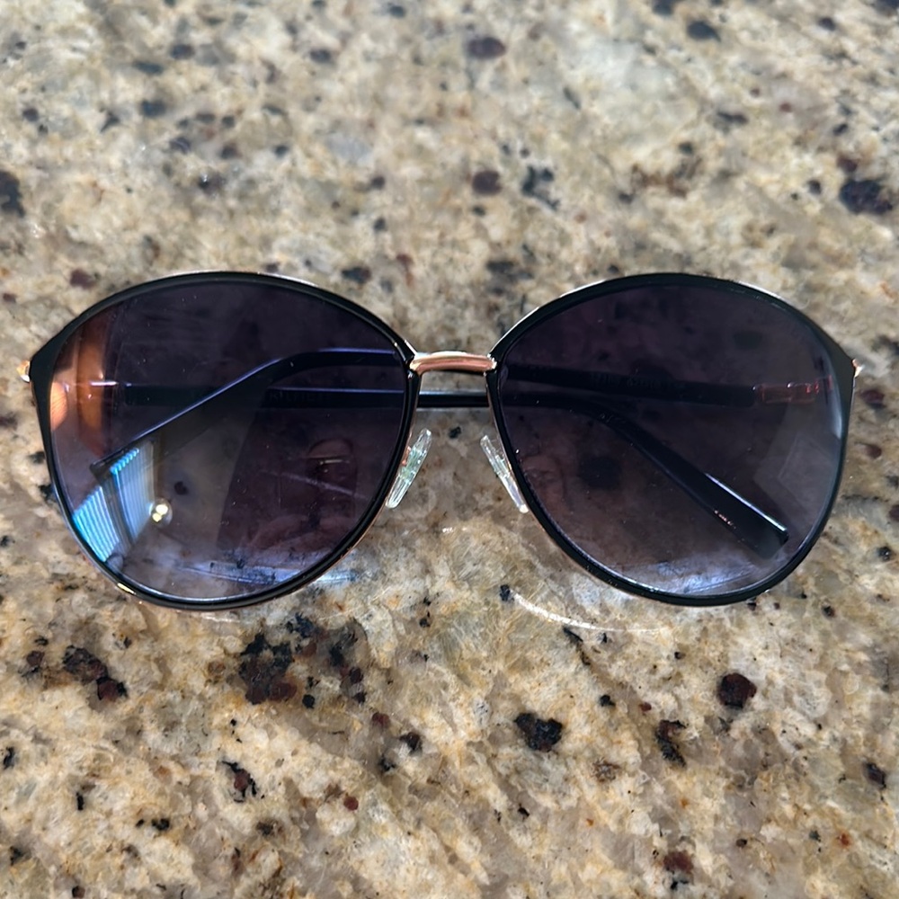 Stylish Black Sunglasses